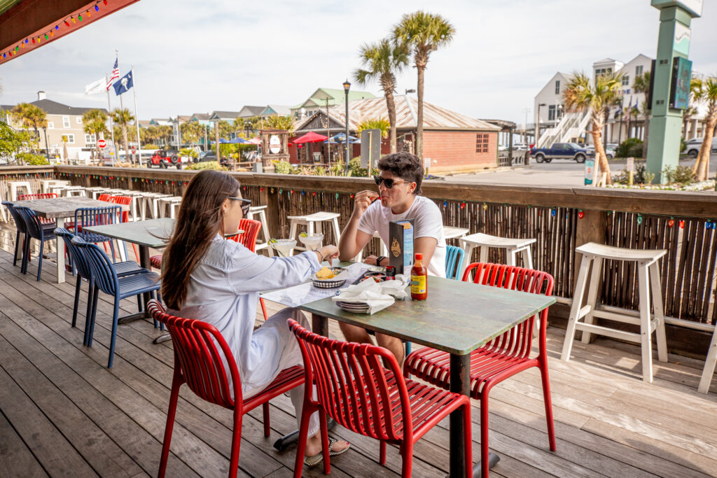 couple eating at restaurant in Surfside Beach SC